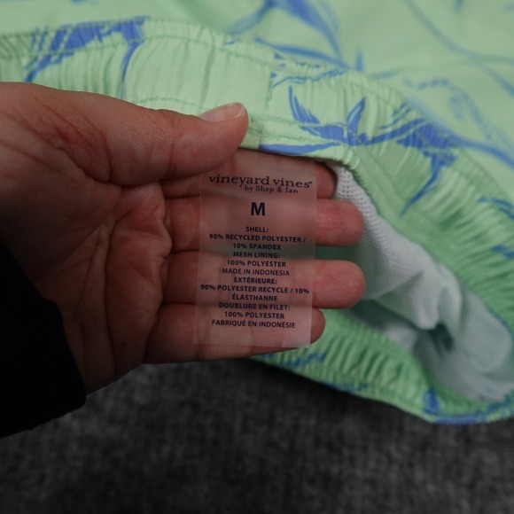 Vineyard Vines Chappy Swim Trunks Mens Medium Green Blue Print Mesh Lined - Picture 3 of 10